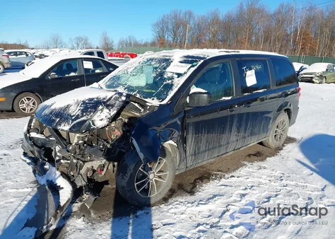 2018 Dodge Grand Caravan Gt z USA, uszkodzony, nr VIN 2C4RDGEG2JR241141